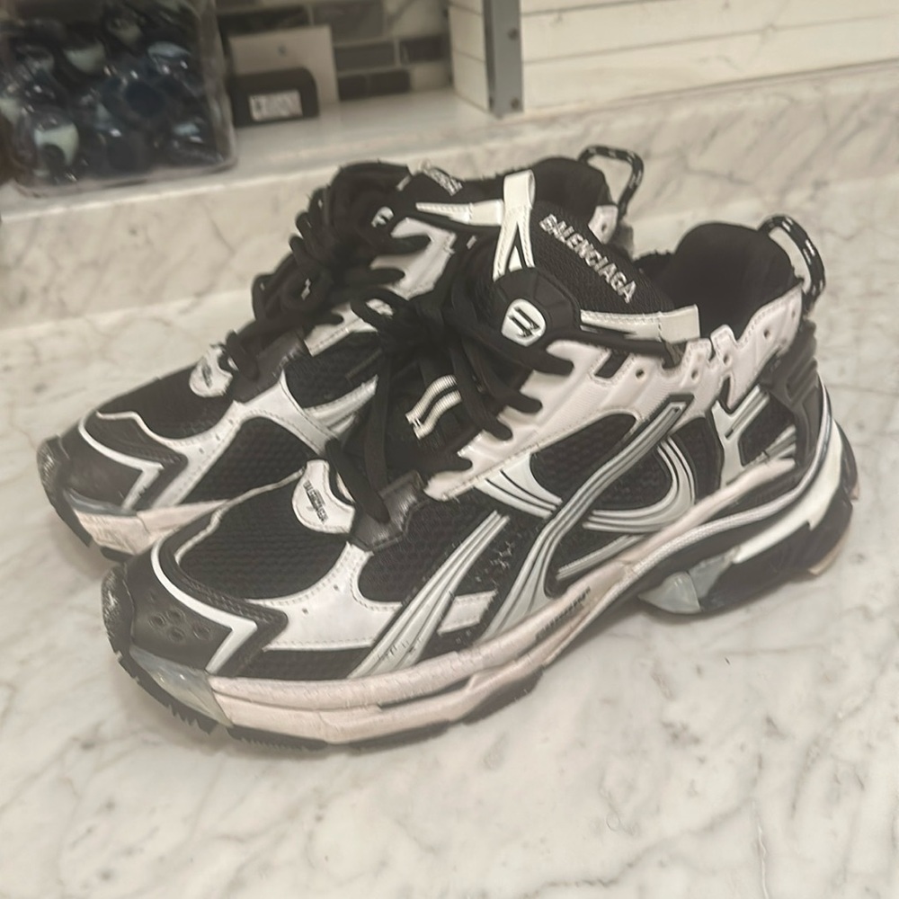 Balenciaga Runner